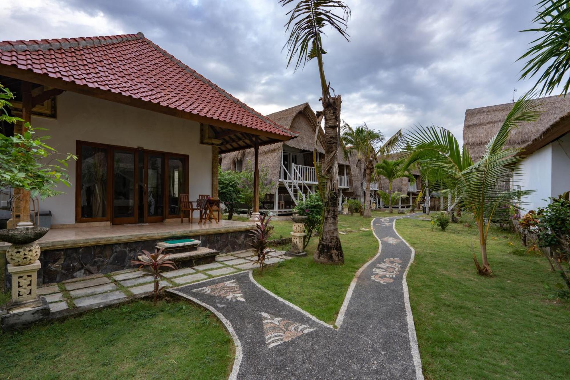 Mushroom Beach Bungalows Nusa Lembongan Exterior foto