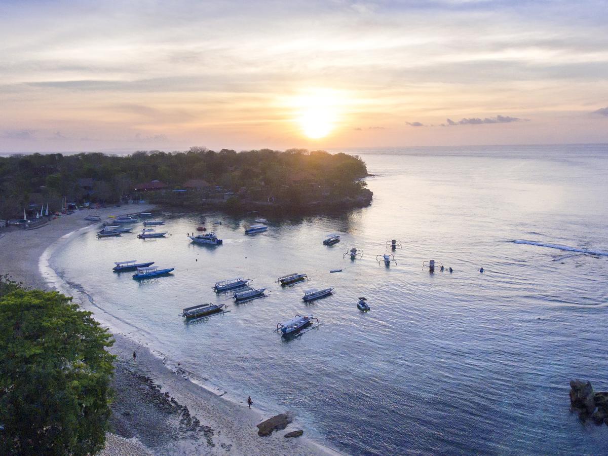 Mushroom Beach Bungalows Nusa Lembongan Exterior foto